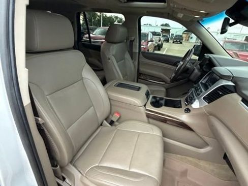 Used 2018 GMC Yukon SLT w/ Premium Edition AWD/4WD image 23