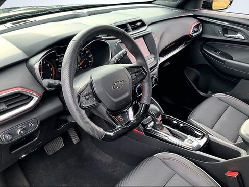 Used 2022 Chevrolet TrailBlazer RS image 16