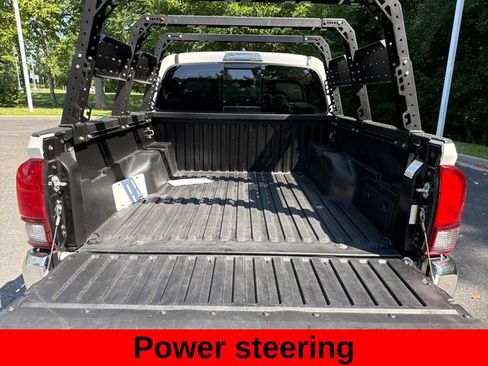 Used 2021 Toyota Tacoma SR5 RWD image 23
