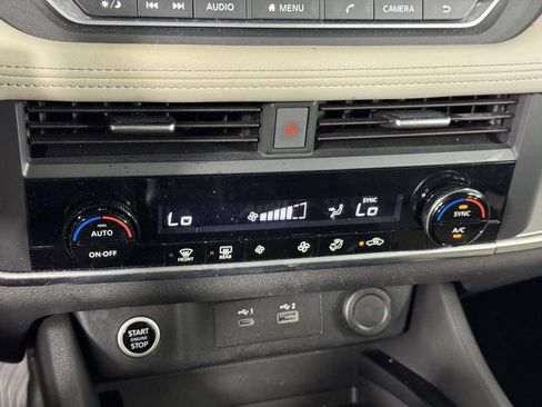 Used 2023 Nissan Rogue SV AWD/4WD image 28