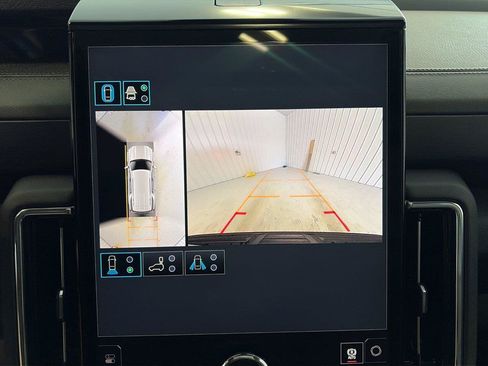 Used 2026 GMC Yukon Denali w/ Sun & Power Step Package AWD/4WD image 19