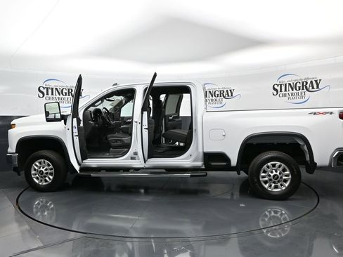 Used 2025 Chevrolet Silverado 2500 LT w/ Convenience Package image 28