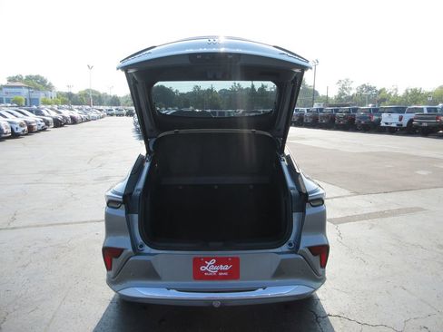 Used 2024 Buick Envista Sport Touring FWD image 7