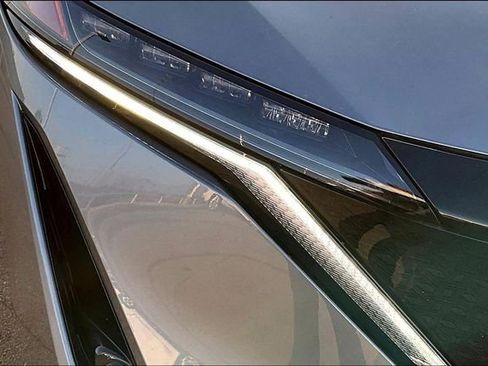 Used 2023 Nissan Ariya AWD image 29