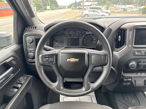 Used 2022 Chevrolet Silverado 2500 Custom w/ Custom Value Package AWD/4WD image 19