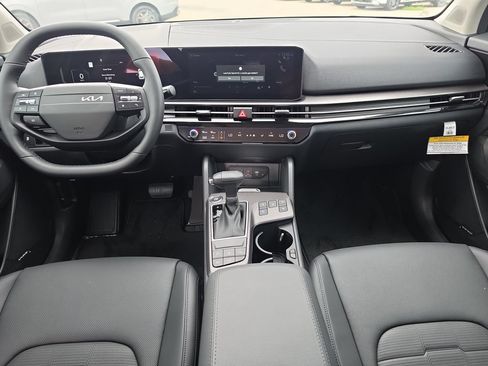 New 2026 Kia Sportage SX FWD image 13