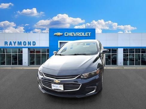 Used 2018 Chevrolet Malibu LT FWD image 7