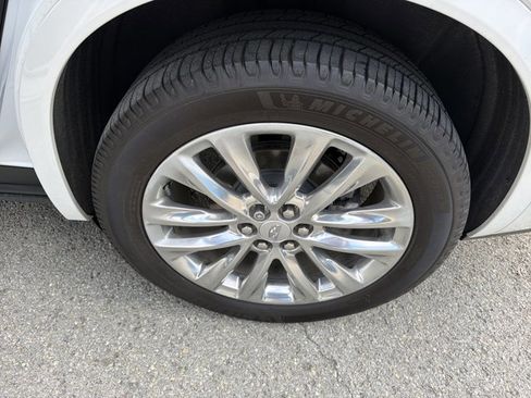 Used 2023 Cadillac XT6 Premium Luxury w/ Platinum Package AWD/4WD image 12