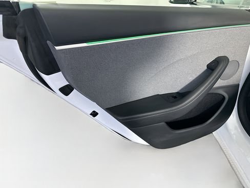 Used 2025 Tesla Model 3 Long Range RWD image 24