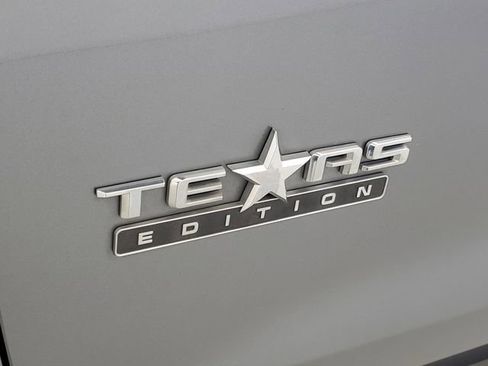 Used 2021 Chevrolet Silverado 1500 LT w/ Texas Edition Plus AWD/4WD image 8