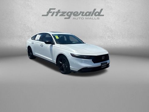 Used 2025 Honda Accord Sport image 1