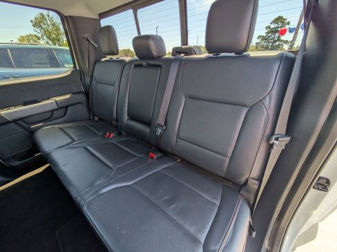 Used 2022 Ford F150 Lariat RWD image 6