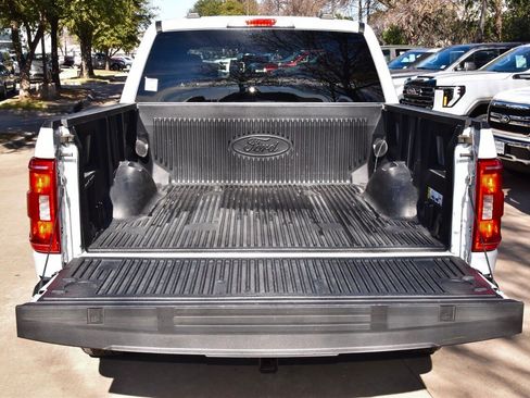 Certified 2022 Ford F150 XLT w/ Equipment Group 302A High image 39