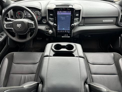 Used 2025 RAM 1500 Laramie image 12