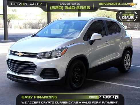 Used 2018 Chevrolet Trax LS image 3