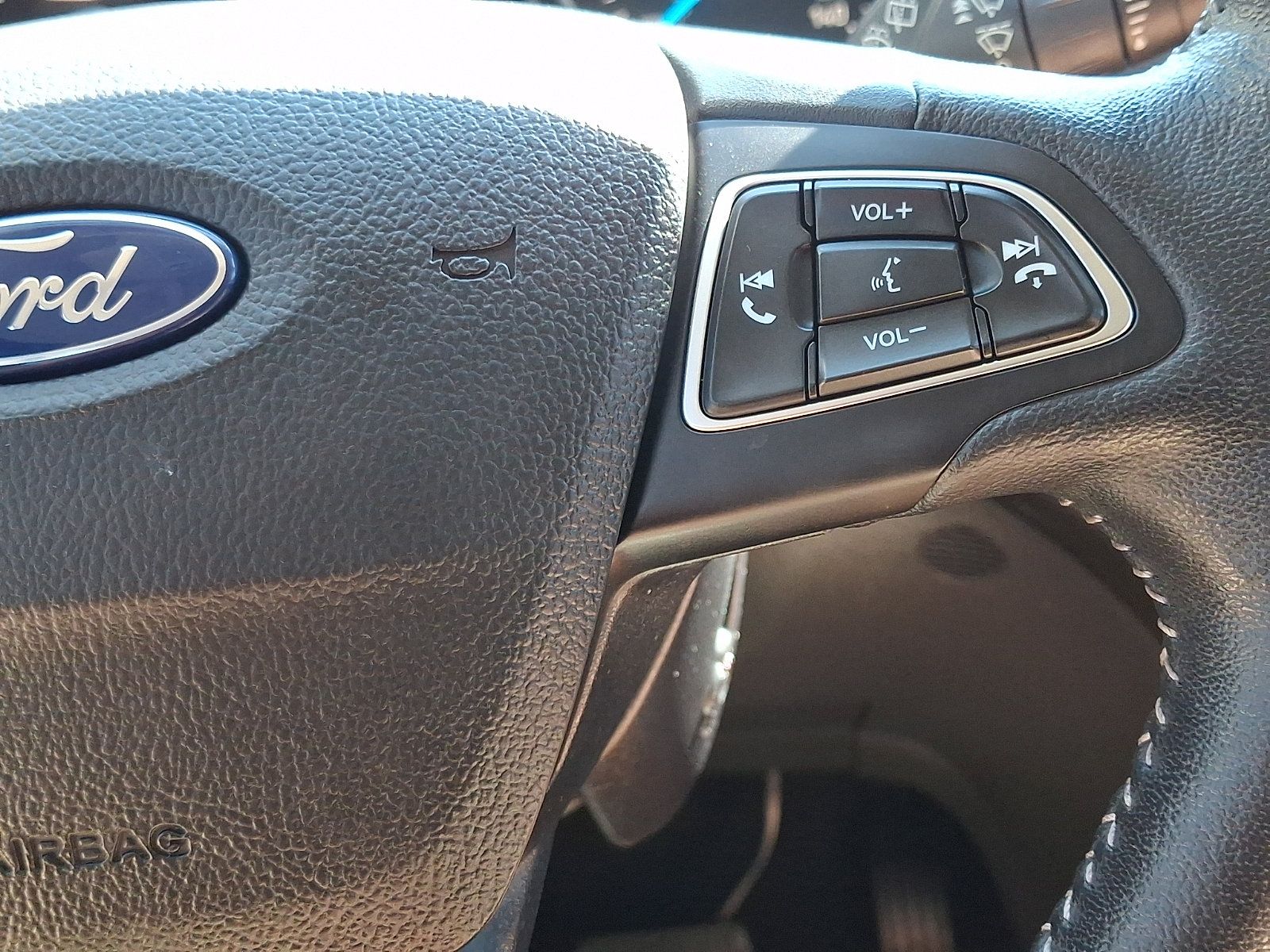 Used 2019 Ford Escape SEL AWD/4WD image 21
