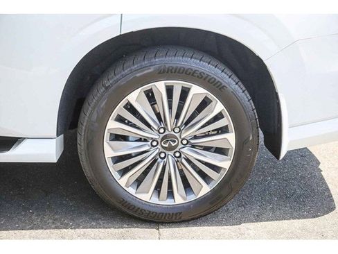 New 2026 INFINITI QX80 Luxe w/ Cargo Package image 11