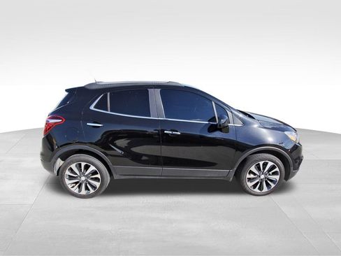 Used 2022 Buick Encore Preferred image 5