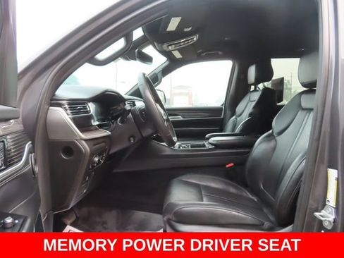 Used 2022 Jeep Wagoneer Series III w/ Rear Seat Video Group 1 AWD/4WD image 20