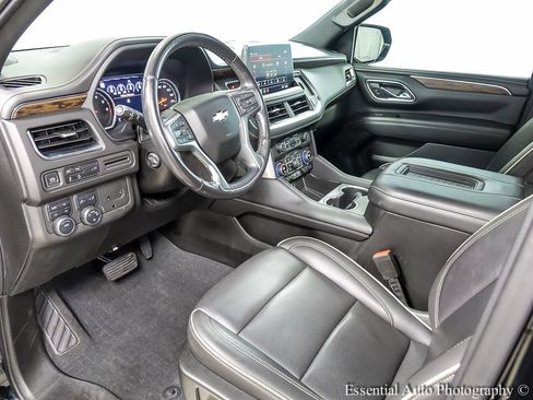 Used 2021 Chevrolet Suburban Premier AWD/4WD image 10