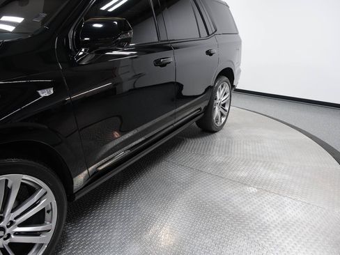 Used 2025 Cadillac Escalade Sport Platinum AWD/4WD image 5