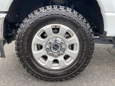 Used 2024 Ford F250 XLT image 24