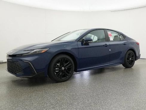 New 2026 Toyota Camry SE image 17