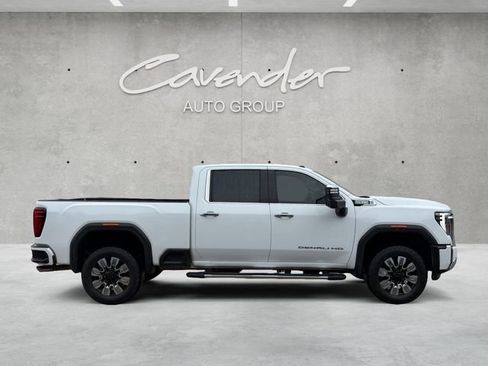Used 2024 GMC Sierra 2500 Denali AWD/4WD image 17