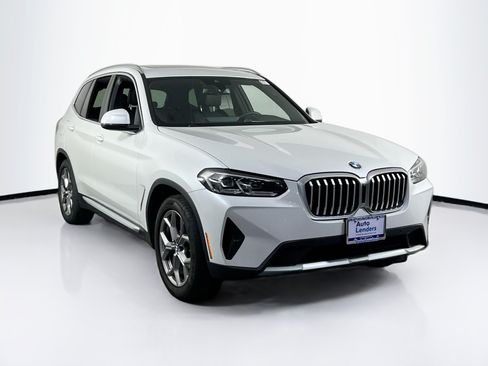 Used 2022 BMW X3 xDrive30i w/ Premium Package 2 (ZPA) AWD/4WD image 3