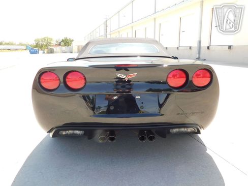 Used 2005 Chevrolet Corvette Convertible image 4