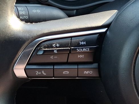 Used 2024 MAZDA MAZDA3 s FWD image 21