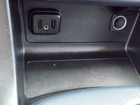 Used 2019 Chevrolet Colorado Z71 RWD image 16