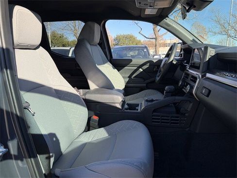 Certified 2025 Toyota Tacoma SR5 image 28