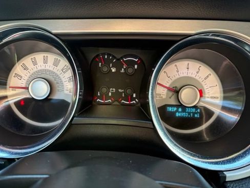 Used 2012 Ford Mustang GT Premium w/ Electronics Pkg RWD image 16