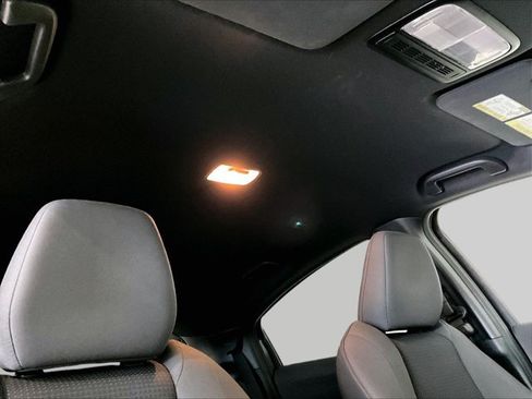 Used 2021 Honda HR-V Sport image 17