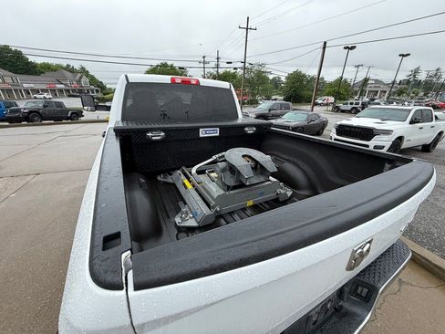 Used 2018 RAM 3500 Tradesman w/ Chrome Appearance Group AWD/4WD image 5