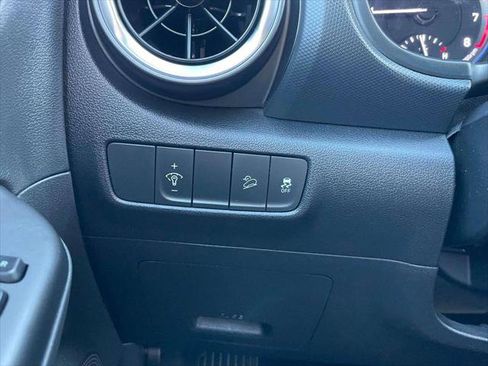 Used 2023 Hyundai Kona SEL AWD/4WD image 19