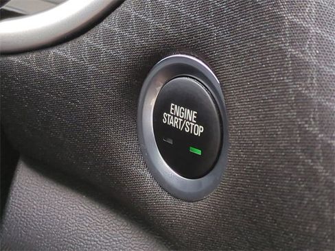 Used 2024 Chevrolet Malibu LT image 33