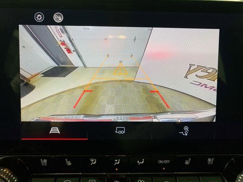 Certified 2023 GMC Canyon AT4 w/ AT4 Premium Package image 17