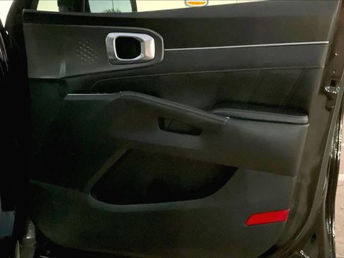 Certified 2023 Kia Sorento SX image 26