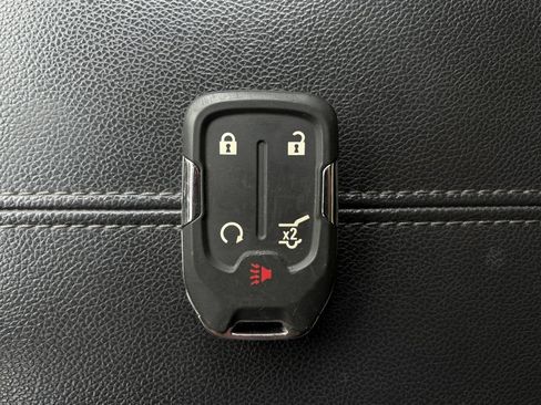 Used 2019 GMC Terrain SLE w/ Driver Convenience Package AWD/4WD image 34