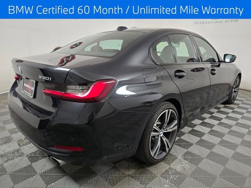 Used 2023 BMW 330i xDrive Sedan w/ Premium Package AWD/4WD image 4