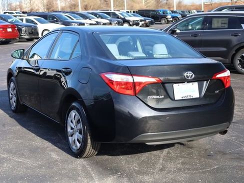 Used 2015 Toyota Corolla LE image 5