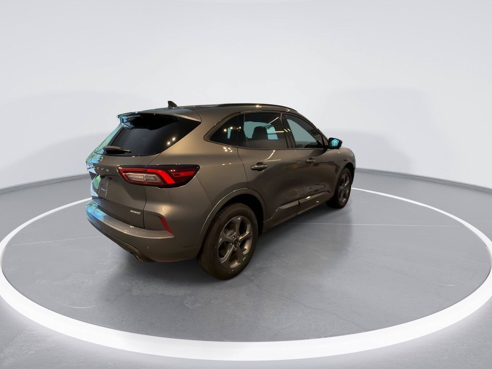 Used 2023 Ford Escape ST-Line Select w/ Tech Pack #2 AWD/4WD image 8