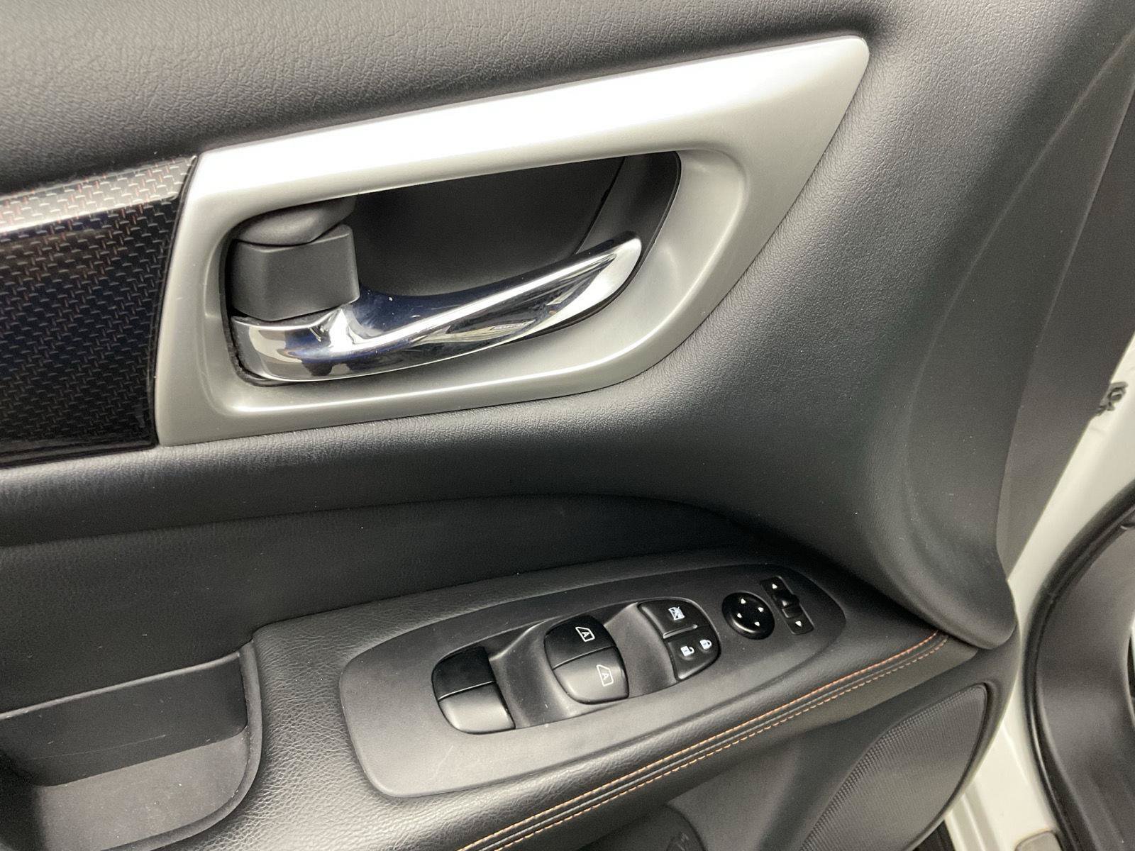 Used 2020 Nissan Pathfinder SV w/ Rock Creek Edition FWD image 10
