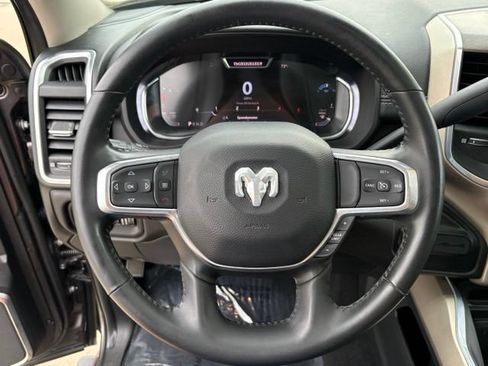 Used 2024 RAM 2500 Laramie AWD/4WD image 16