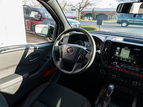 New 2026 Nissan Frontier PRO-4X w/ Pro-4x Convenience Package image 11