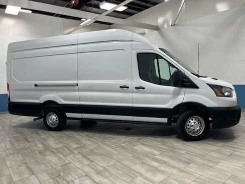 Used 2025 Ford Transit 250 148 High Roof Extended AWD w/ Load Area Protection Package image 2