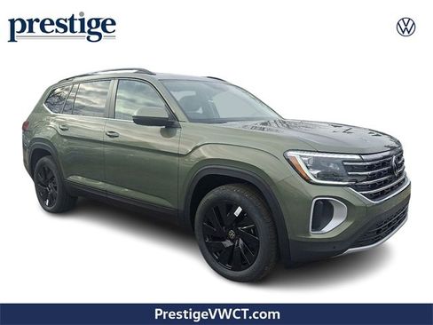 New 2026 Volkswagen Atlas SE image 1