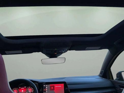 Used 2022 Volkswagen GTI Autobahn image 32